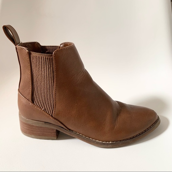 AE Chelsea Boot - Picture 5 of 7